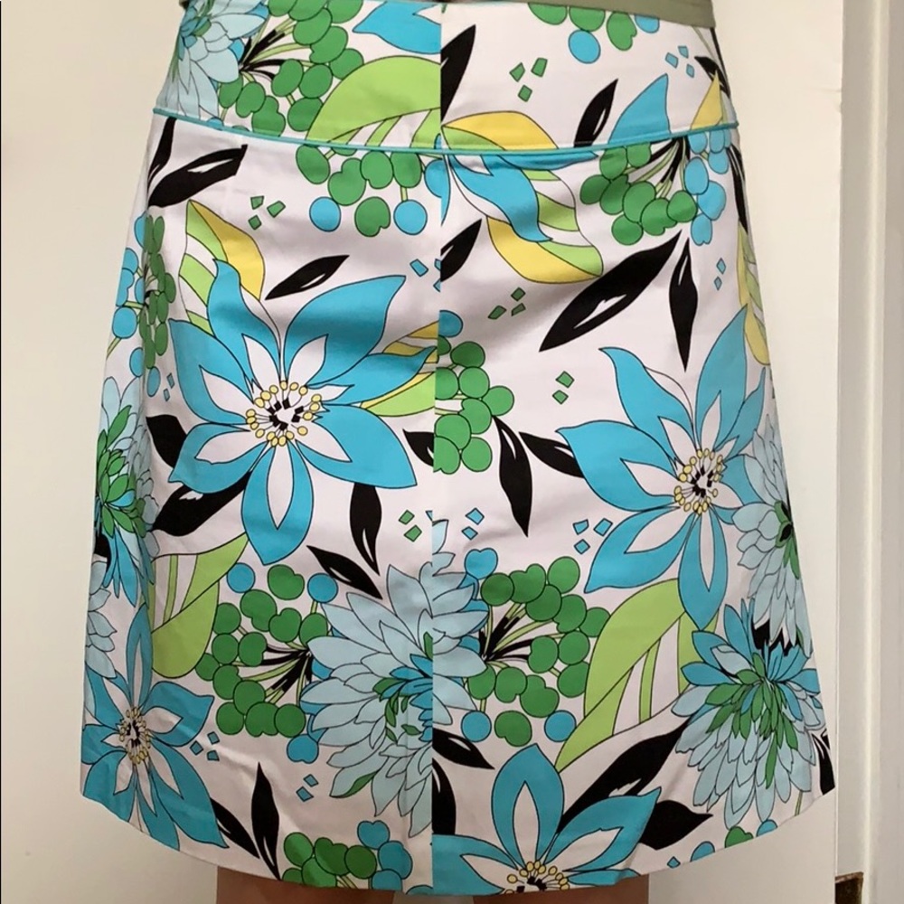 Fun summer skirt brand new.